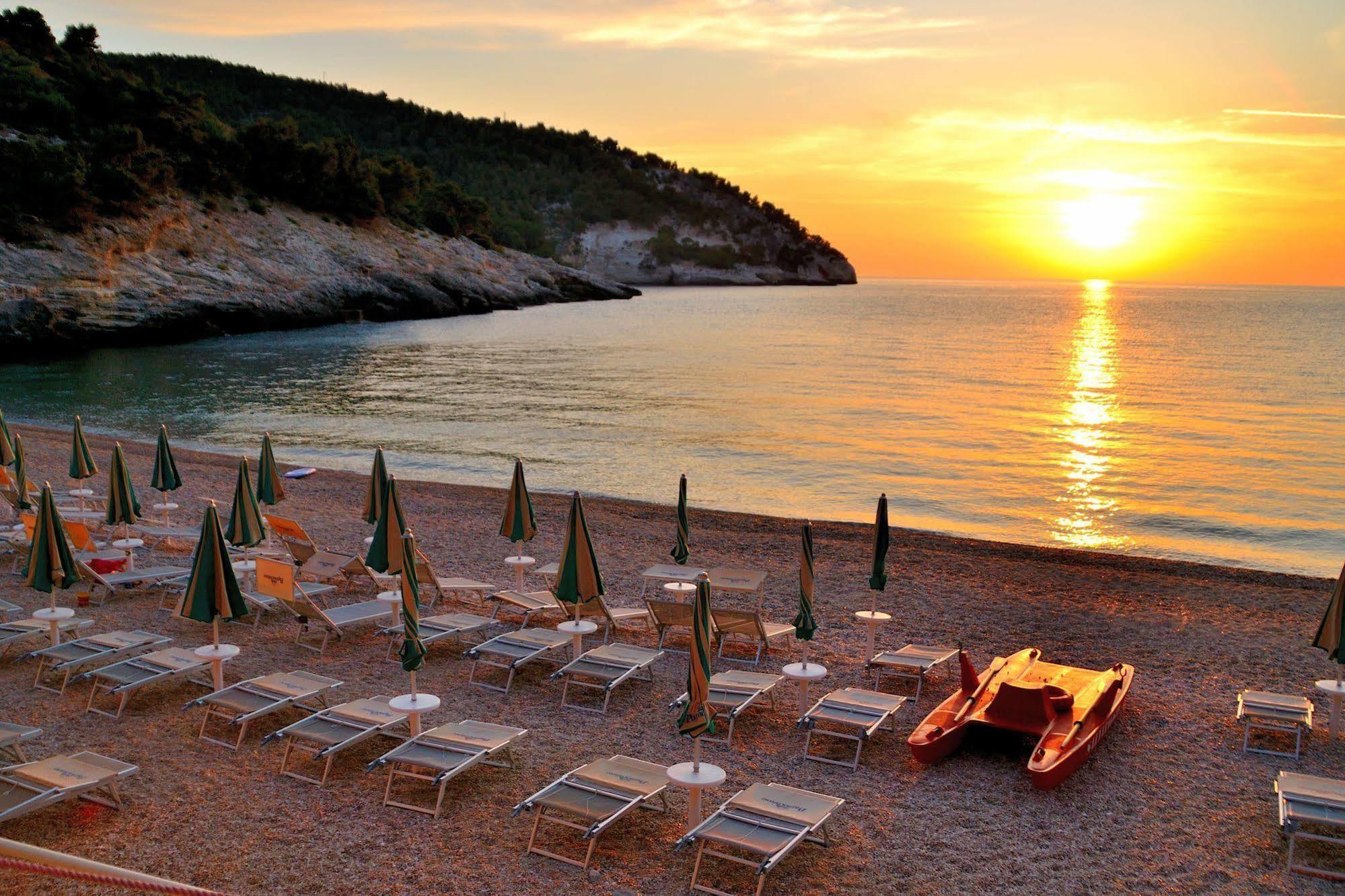 Pugnochiuso Resort - Hotel Del Faro Esterno foto