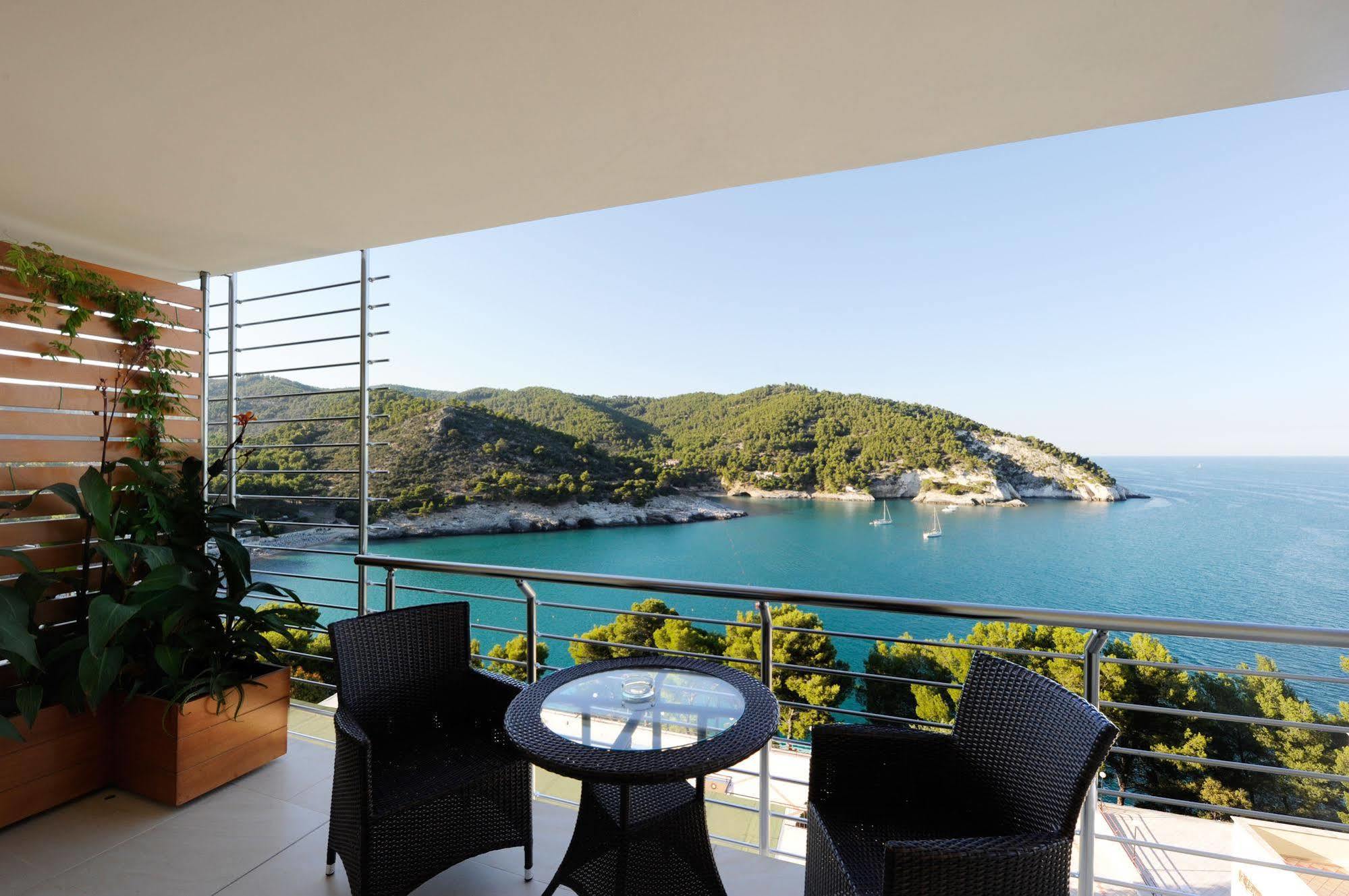 Pugnochiuso Resort - Hotel Del Faro Esterno foto